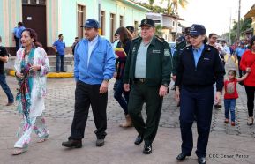 Daniel y Rosario presiden acto del 122 Aniversario del Natalicio del General Sandino