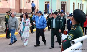 Daniel y Rosario presiden acto del 122 Aniversario del Natalicio del General Sandino