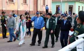 Daniel y Rosario presiden acto del 122 Aniversario del Natalicio del General Sandino