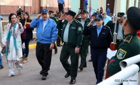 Daniel y Rosario presiden acto del 122 Aniversario del Natalicio del General Sandino
