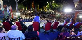 Daniel y Rosario presiden acto del 122 Aniversario del Natalicio del General Sandino