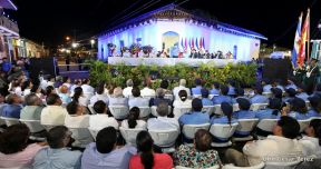 Daniel y Rosario presiden acto del 122 Aniversario del Natalicio del General Sandino