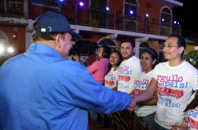 Daniel y Rosario presiden acto del 122 Aniversario del Natalicio del General Sandino