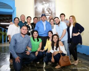 Daniel y Rosario presiden acto del 122 Aniversario del Natalicio del General Sandino