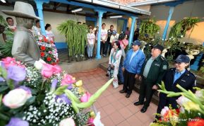 Daniel y Rosario presiden acto del 122 Aniversario del Natalicio del General Sandino