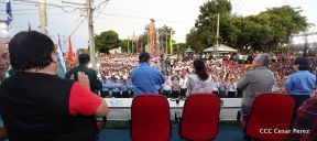 Daniel y Rosario presiden acto del 122 Aniversario del Natalicio del General Sandino