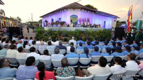 Daniel y Rosario presiden acto del 122 Aniversario del Natalicio del General Sandino