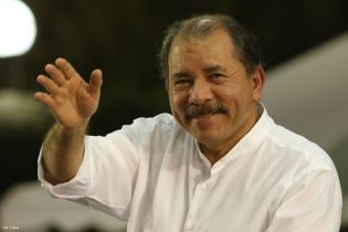 Presidente Daniel recibe Antorcha Centroamericana