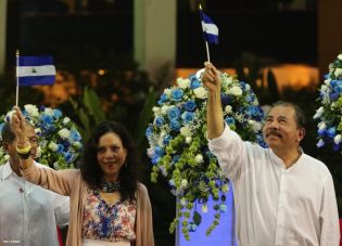 Presidente Daniel recibe Antorcha Centroamericana