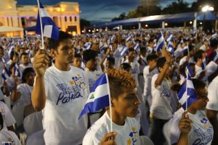 Presidente Daniel recibe Antorcha Centroamericana