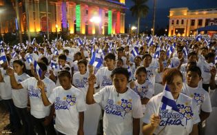 Presidente Daniel recibe Antorcha Centroamericana
