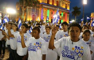 Presidente Daniel recibe Antorcha Centroamericana