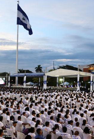 Presidente Daniel recibe Antorcha Centroamericana