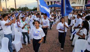 Presidente Daniel recibe Antorcha Centroamericana