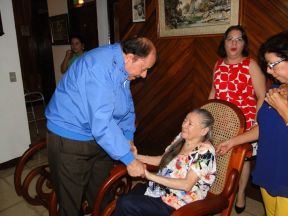 Presidente Daniel celebra el 84 aniversario natal de Blanca Segovia Sandino Aráuz