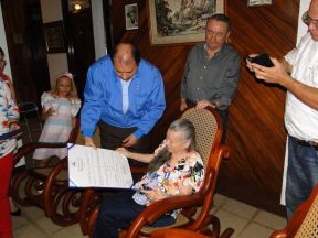 Presidente Daniel celebra el 84 aniversario natal de Blanca Segovia Sandino Aráuz