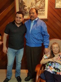 Presidente Daniel celebra el 84 aniversario natal de Blanca Segovia Sandino Aráuz