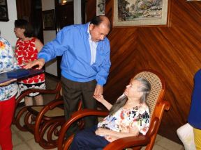 Presidente Daniel celebra el 84 aniversario natal de Blanca Segovia Sandino Aráuz