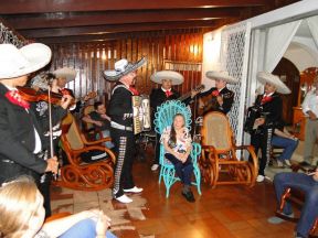 Presidente Daniel celebra el 84 aniversario natal de Blanca Segovia Sandino Aráuz