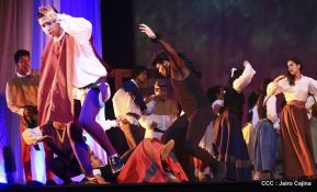 Presentación de la ópera "El Lobo y el Santo" en el Teatro Rubén Darío