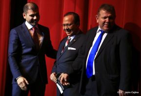 Presentación de la ópera "El Lobo y el Santo" en el Teatro Rubén Darío