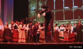 Presentación de la ópera "El Lobo y el Santo" en el Teatro Rubén Darío