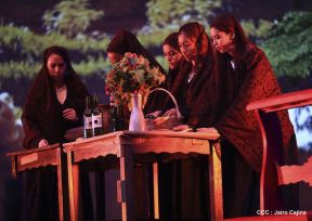 Presentación de la ópera "El Lobo y el Santo" en el Teatro Rubén Darío