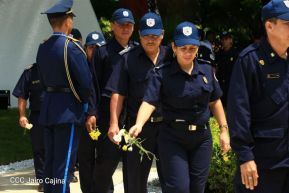 "Una flor para Carlos"