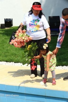 "Una flor para Carlos"