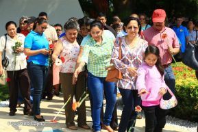 "Una flor para Carlos"