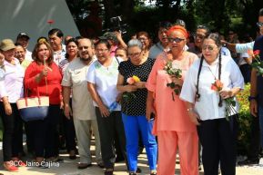 "Una flor para Carlos"