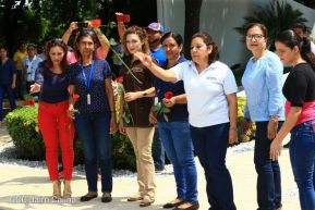 "Una flor para Carlos"