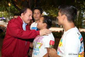 Daniel y Rosario en acto central del natalicio del Comandante Carlos Fonseca Amador