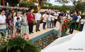 Daniel y Rosario en acto central del natalicio del Comandante Carlos Fonseca Amador