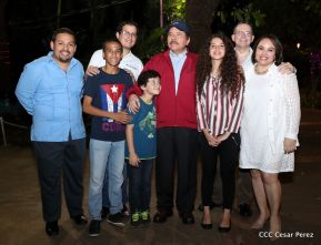 Daniel y Rosario en acto central del natalicio del Comandante Carlos Fonseca Amador