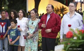 Daniel y Rosario en acto central del natalicio del Comandante Carlos Fonseca Amador