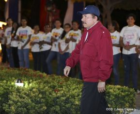 Daniel y Rosario en acto central del natalicio del Comandante Carlos Fonseca Amador