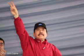 Daniel y Rosario junto al pueblo celebran 38 años del Repliegue a Masaya