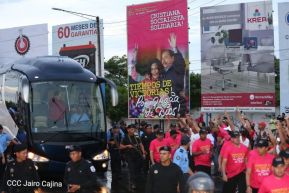 Daniel y Rosario junto al pueblo celebran 38 años del Repliegue a Masaya