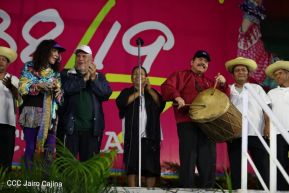Daniel y Rosario junto al pueblo celebran 38 años del Repliegue a Masaya