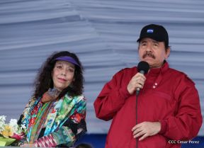 Daniel y Rosario junto al pueblo celebran 38 años del Repliegue a Masaya