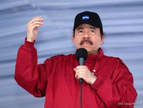 Daniel y Rosario junto al pueblo celebran 38 años del Repliegue a Masaya