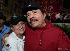Daniel y Rosario junto al pueblo celebran 38 años del Repliegue a Masaya