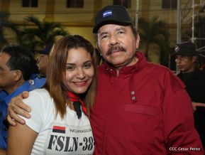 Daniel y Rosario junto al pueblo celebran 38 años del Repliegue a Masaya
