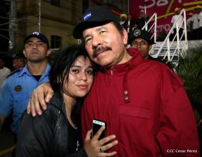 Daniel y Rosario junto al pueblo celebran 38 años del Repliegue a Masaya