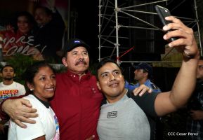 Daniel y Rosario junto al pueblo celebran 38 años del Repliegue a Masaya