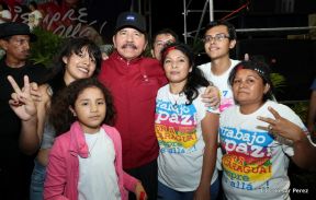 Daniel y Rosario junto al pueblo celebran 38 años del Repliegue a Masaya