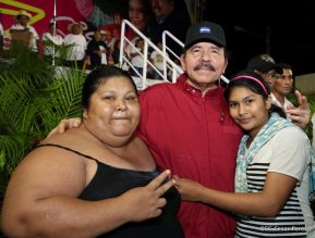 Daniel y Rosario junto al pueblo celebran 38 años del Repliegue a Masaya