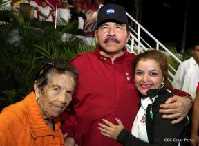 Daniel y Rosario junto al pueblo celebran 38 años del Repliegue a Masaya