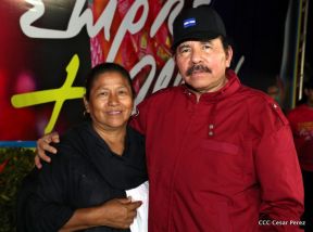 Daniel y Rosario junto al pueblo celebran 38 años del Repliegue a Masaya
